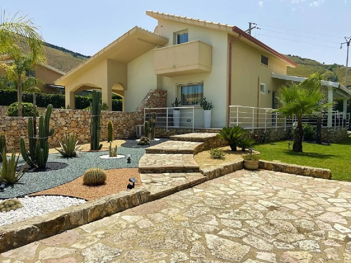 Borgo Aranci - Appartamento In Villa Orchidea - 12A Castellammare del Golfo Italy